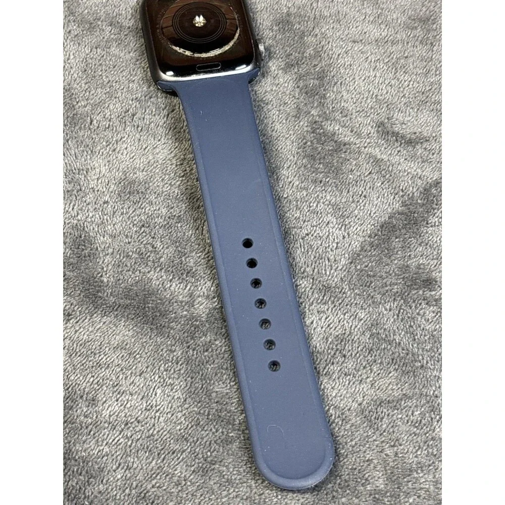 Apple Watch Series 4 44mm Gray Aluminum W/ Sport Band For Parts/Repair